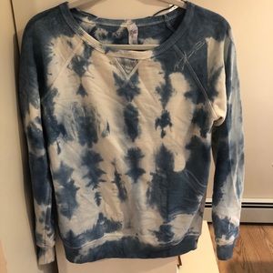 Crew neck tie dye sweatshirt